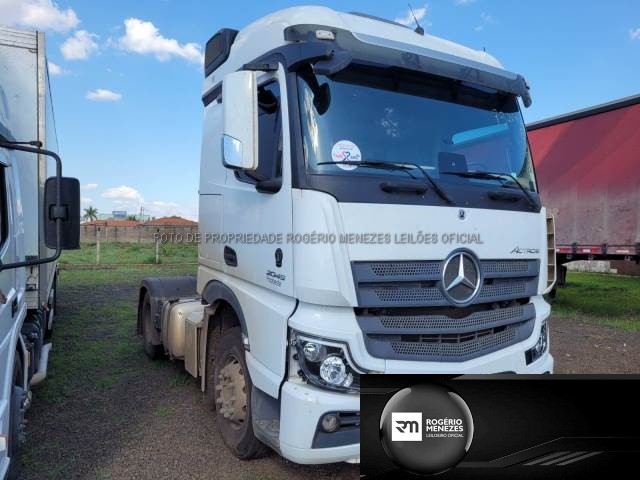 Lote 015 - MERCEDES BENZ ACTROS 2045 S