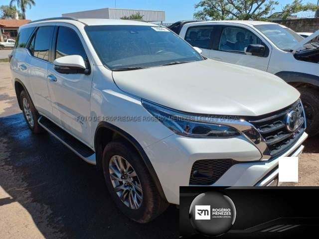 Lote 044 - TOYOTA SW4 SRX 2.8 D-4D TURBO