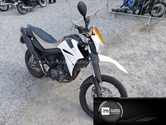 2011 YAMAHA XT 660