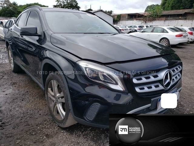 2020 MERCEDES BENZ CLASSE GLA