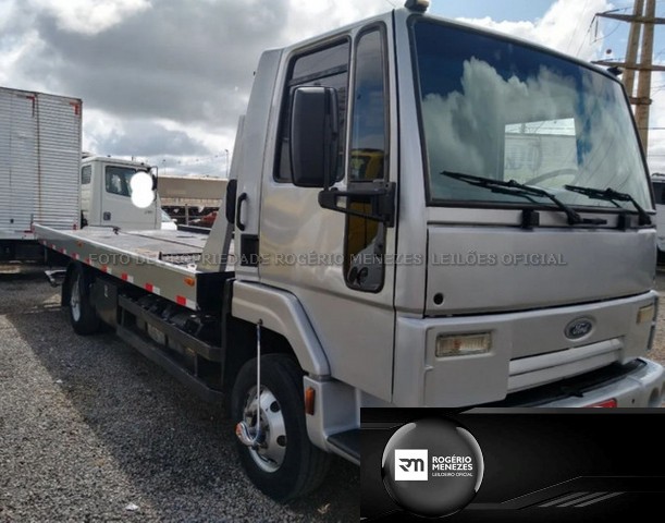 Ford Cargo 816 Reboque 2013