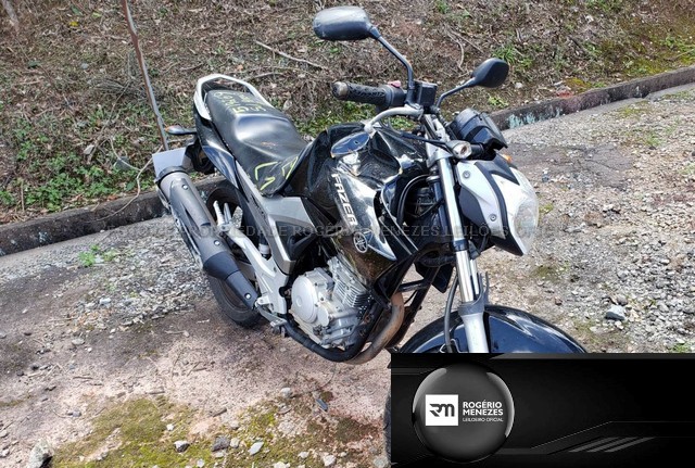 Lote 023 - YAMAHA FAZER YS 250 2012
