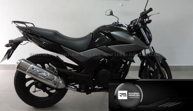Lote 024 - YAMAHA FAZER YS250 BLUEFLEX 75052Km 2017