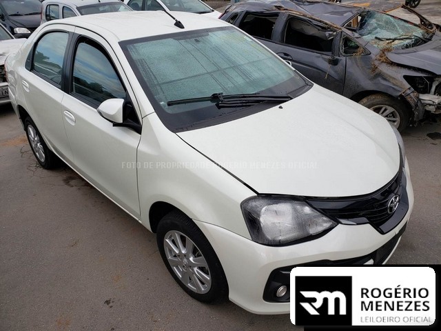 TOYOTA ETIOS SEDA X PLUS 1.5 16V DUAL VVT-I 2019