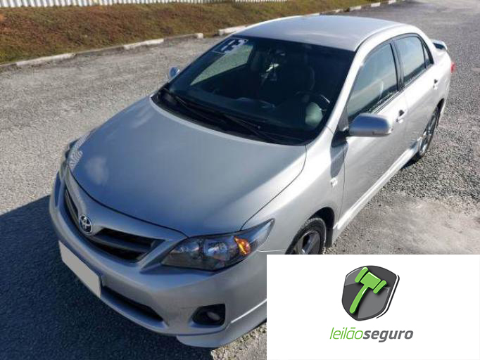 LOTE 025 - TOYOTA COROLLA 2013