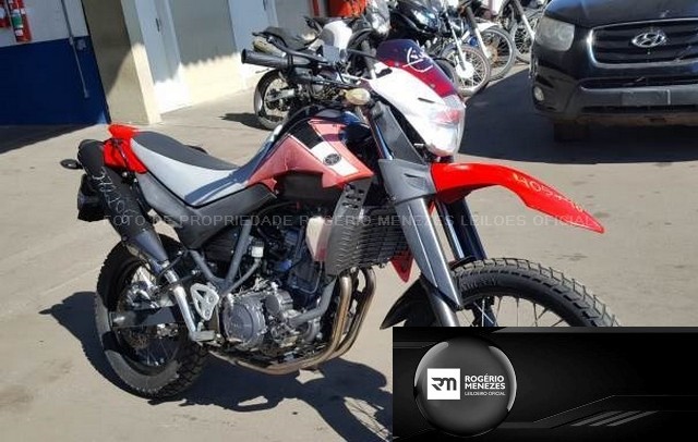 Lote 025 -YAMAHA XT 660R 2014