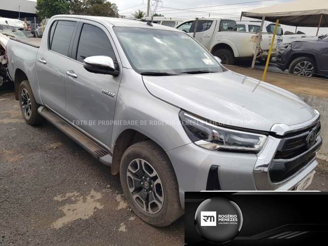 TOYOTA HILUX CD SRX 2.8 D-4D TURBO